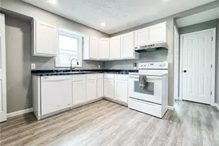 65 29th St NW, Barberton, OH 44203 - Photo 6