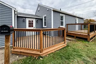 65 29th St NW, Barberton, OH 44203 - Photo 2