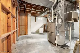 3966 Wadsworth Rd, Norton, OH 44203 - Photo 26