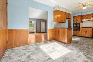 3966 Wadsworth Rd, Norton, OH 44203 - Photo 10