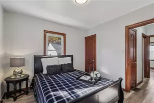 512 S Hazelwood Ave, Youngstown, OH 44509 - Photo 10