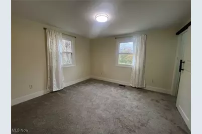 7915 East Pike, Norwich, OH 43767 - Photo 8
