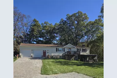 7915 East Pike, Norwich, OH 43767 - Photo 1