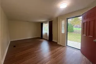 7915 E Pike, Norwich, OH 43767 - Photo 4