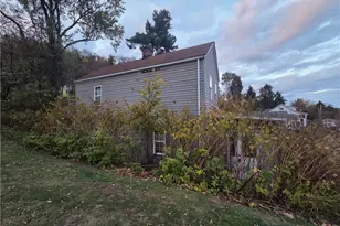 1209 N 8th St, Martins Ferry, OH 43935 - Photo 2