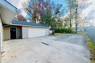 30404 Gebhart Pl, Willowick, OH 44095 - Photo 36