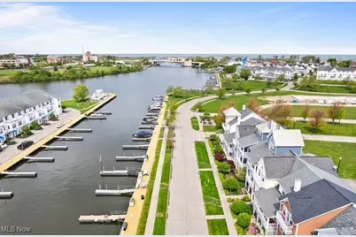 323 California Avenue, Lorain, OH 44052 - Photo 4