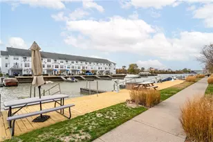 323 California Ave, Lorain, OH 44052 - Photo 10