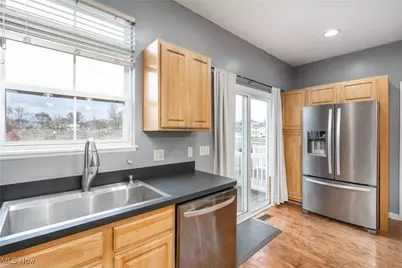 323 California Avenue, Lorain, OH 44052 - Photo 22