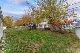 30321 Gebhart Pl, Willowick, OH 44095 - Photo 30