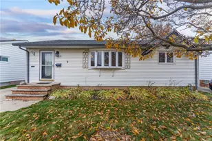 30321 Gebhart Pl, Willowick, OH 44095 - Photo 34