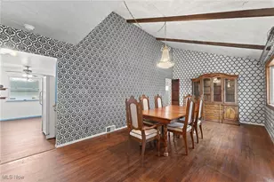 30321 Gebhart Pl, Willowick, OH 44095 - Photo 4