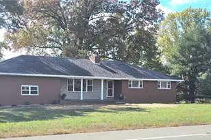 56 Carson Ln, Little Hocking, OH 45742 - Photo 2