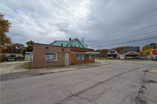 2405 Youngstown Rd SE, Warren, OH 44484 - Photo 2