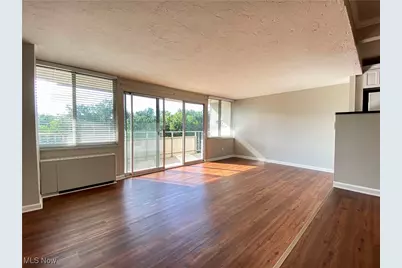 12900 Lake Avenue #610, Oakwood, OH 44107 - Photo 8