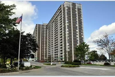 12900 Lake Avenue #610, Oakwood, OH 44107 - Photo 1
