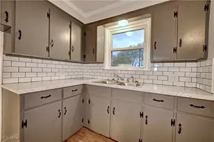 2718 Homedale Ave NW, Canton, OH 44708 - Photo 12