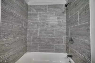 2718 Homedale Avenue NW, Canton, OH 44708 - Photo 18