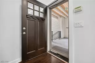 2282 W 5th St, Loveland, OH 44113 - Photo 2