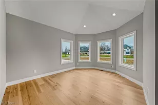 405 Club Dr W, Aurora, OH 44202 - Photo 8