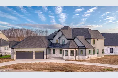 405 Club Drive W, Aurora, OH 44202 - Photo 4