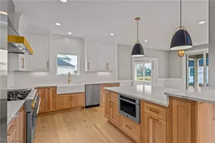 405 Club Dr W, Aurora, OH 44202 - Photo 12