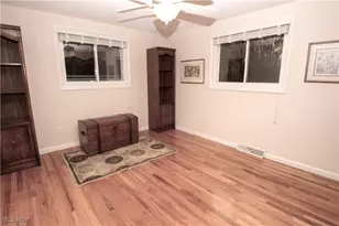 8094 Rolling Brook Rd, Sagamore Hills, OH 44067 - Photo 12