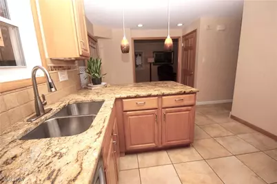 8094 Rolling Brook Road, Sagamore Hills, OH 44067 - Photo 4