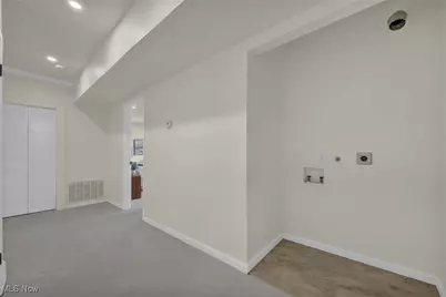 1555 W Market Street, Akron, OH 44313 - Photo 30