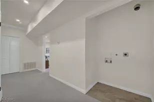 1555 W Market St, Akron, OH 44313 - Photo 30