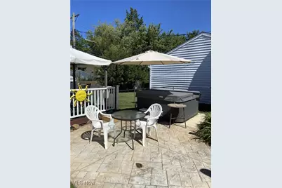 30195 Truman Avenue, Wickliffe, OH 44092 - Photo 8