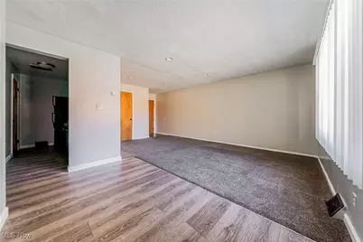 15978 Nelacrest Road, East Cleveland, OH 44112 - Photo 8