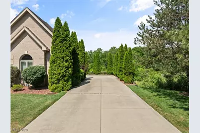 112 Caraplace, Wintersville, OH 43953 - Photo 8