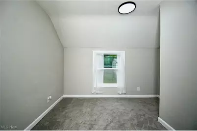542 Montgomery Street, Akron, OH 44305 - Photo 14