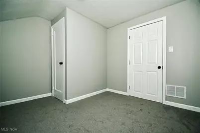 542 Montgomery Street, Akron, OH 44305 - Photo 16