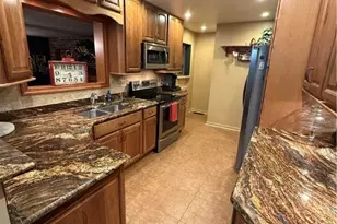 15706 Maple Dr, East Liverpool, OH 43920 - Photo 14