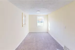 3273 S Jasmine Ave, Akron, OH 44319 - Photo 20