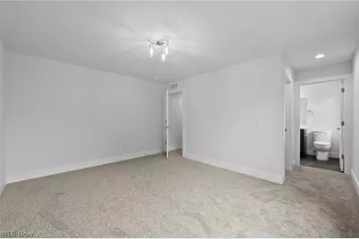 26117 N Woodland Road, Beachwood, OH 44122 - Photo 32