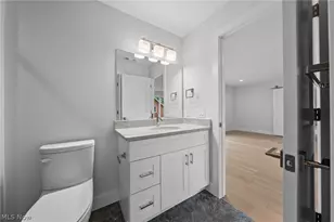 26117 N Woodland Rd, Beachwood, OH 44122 - Photo 36
