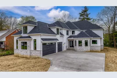 26117 N Woodland Road, Beachwood, OH 44122 - Photo 2