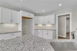 7662 Springfield Dr, Valley City, OH 44280 - Photo 12