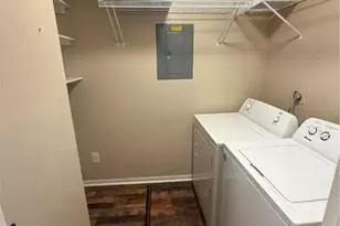 3542 Chesapeake, Zanesville, OH 43701 - Photo 6