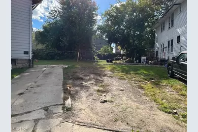 9605 Silk Avenue, Loveland, OH 44102 - Photo 1