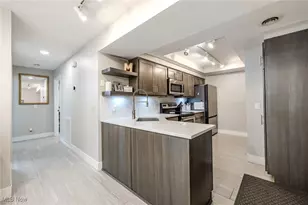 8050 Harbor Creek Dr, Mentor on the Lake, OH 44060 - Photo 8