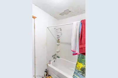 71 Duncan Lane, Youngstown, OH 44505 - Photo 16