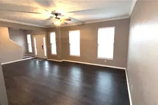 1482 Barrymore Ln, Wadsworth, OH 44281 - Photo 4