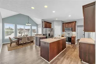 1482 Barrymore Ln, Wadsworth, OH 44281 - Photo 4