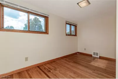 306 E 323rd Street, Willowick, OH 44095 - Photo 18