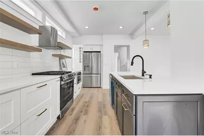 2525 Thurman Avenue, Loveland, OH 44113 - Photo 8