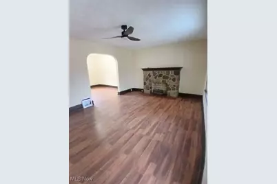 103 E Boston Avenue, Youngstown, OH 44507 - Photo 2